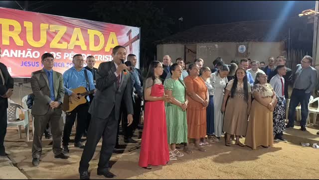 A CARAVANA DO AMOR CHEGOU A CAITITU! ❤️

A Caravana do Amor chegou ao campo Caititu levando uma mensagem de paz, esperança e salvação ao pecador.

Em mais um momento da turnê da Cruzada Maranhão aos Pés de Cristo, o louvor foi usado para proclamar o amor de Deus e preparar os corações para ouvir a Palavra.

JESUS, A ÚNICA SOLUÇÃO!
MARANHÃO AOS PÉS DE CRISTO!
