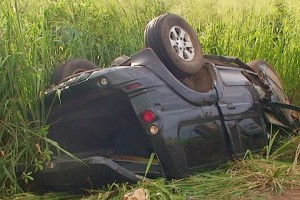 Carro Pajero envolvido no acidente após batida.