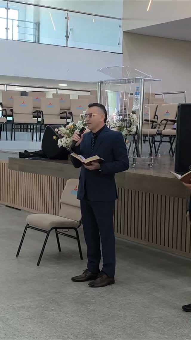 🙏🌎 Manhã de Clamor Missionário

O Simpósio Nacional de Missões também foi marcado por uma manhã dedicada à oração e à intercessão pela obra missionária.

Pastores, líderes e participantes se uniram em um só propósito, clamando pelos missionários, pelos campos, pelos povos e para que o Evangelho continue avançando até os confins da terra.

🔥 Quando a Igreja ora, a missão avança!
