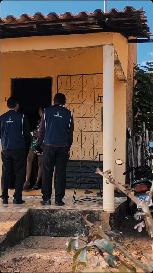 TARDE DE EVANGELISMO E PREPARAÇÃO DA CRUZADA

A tarde do terceiro dia da Cruzada Maranhão aos Pés de Cristo foi marcada por mais evangelismo e pelos preparativos para mais uma grande noite de cruzada no Centro dos Leites.

Enquanto as equipes continuam pelas ruas anunciando o Evangelho e levando a mensagem de salvação, a estrutura também é preparada para receber a população.

Uma mobilização que une evangelização, serviço e fé, com um único propósito: alcançar vidas para Jesus!

A cruzada é realizada pela Promotoria do Projeto Samuel.

MARANHÃO AOS PÉS DE CRISTO!
JESUS, A ÚNICA SOLUÇÃO! 🙏🔥
