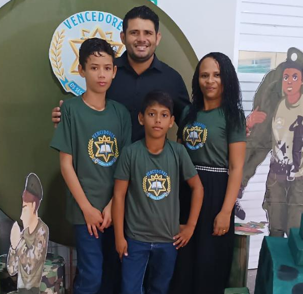 Pr. Natan Corrêia e família