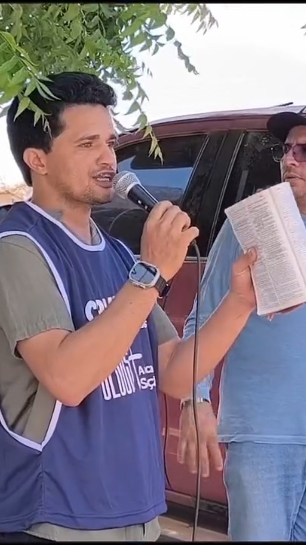 MANHÃ DE EVANGELISMO | CENTRO DOS LEITES

O terceiro dia da Cruzada Maranhão aos Pés de Cristo começou com uma manhã de evangelismo no Centro dos Leites.

As equipes estão nas ruas levando a mensagem do Evangelho, anunciando paz, esperança e salvação em Jesus, alcançando famílias e compartilhando o amor de Cristo.

A cruzada é realizada pela Promotoria do Projeto Samuel, mobilizando a Igreja para cumprir sua missão de levar Jesus a cada coração.

MARANHÃO AOS PÉS DE CRISTO!
JESUS, A ÚNICA SOLUÇÃO! 🙏🔥